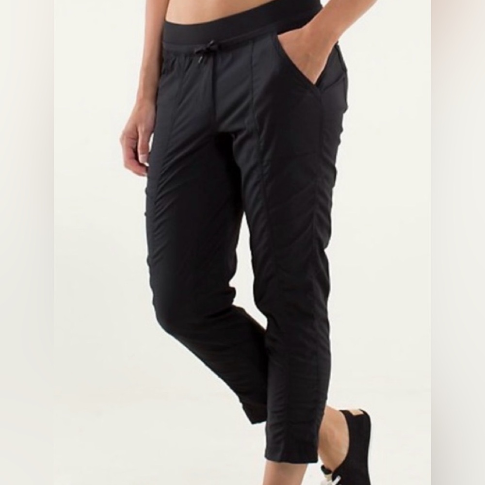 Lululemon 4 Street to Studio black nylon pant drawstring athleisure